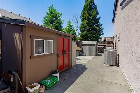 Exterior - 556 Rose Dr, Benicia, CA 94510 photo 20 of 35