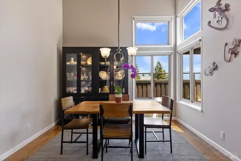 Dining - 556 Rose Dr, Benicia, CA 94510 photo 3 of 4