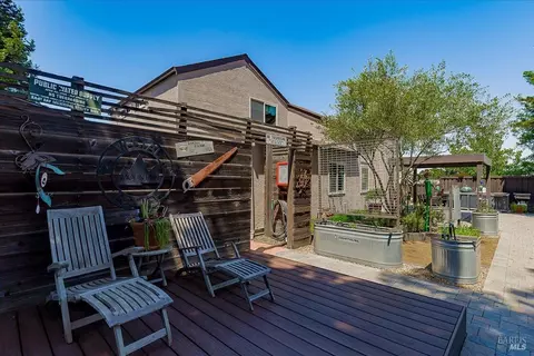 Exterior - 556 Rose Dr, Benicia, CA 94510 photo 18 of 35