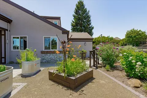 Exterior - 556 Rose Dr, Benicia, CA 94510 photo 34 of 35