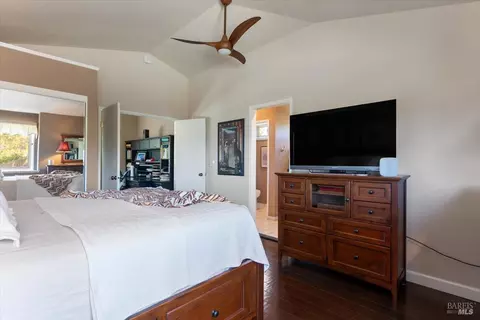 Bedroom - 556 Rose Dr, Benicia, CA 94510 photo 4 of 4
