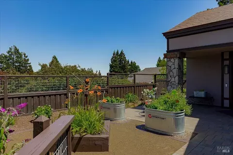 Exterior - 556 Rose Dr, Benicia, CA 94510 photo 31 of 35