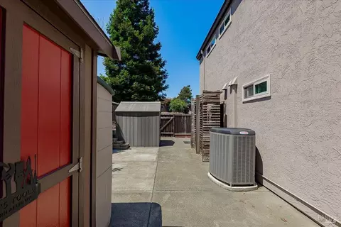 Exterior - 556 Rose Dr, Benicia, CA 94510 photo 21 of 35
