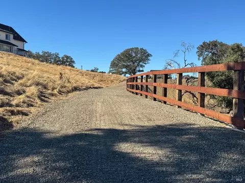 3760 Wild Oak Trl, Vacaville, CA 95688 photo 17
