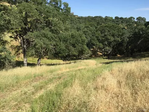 3760 Wild Oak Trl, Vacaville, CA 95688 photo 10
