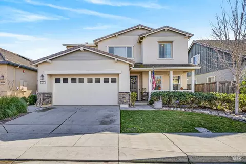 450 Syracuse Ln, Dixon, CA 95620