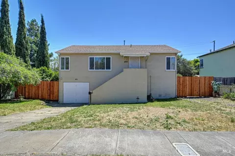 Exterior - 209 Alhambra Ave, Vallejo, CA 94591 photo 1 of 13