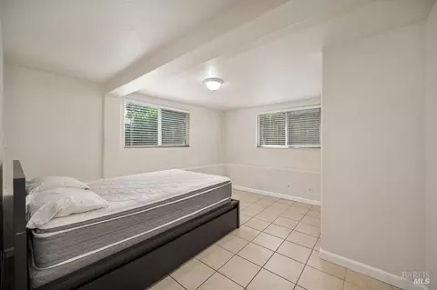 Bedroom - 209 Alhambra Ave, Vallejo, CA 94591 photo 8 of 10