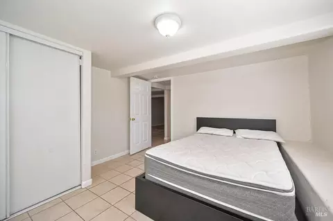 Bedroom - 209 Alhambra Ave, Vallejo, CA 94591 photo 10 of 10