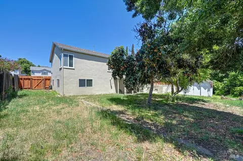 Exterior - 209 Alhambra Ave, Vallejo, CA 94591 photo 10 of 13