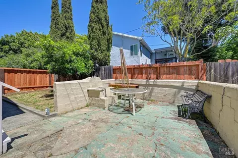 Exterior - 209 Alhambra Ave, Vallejo, CA 94591 photo 5 of 13