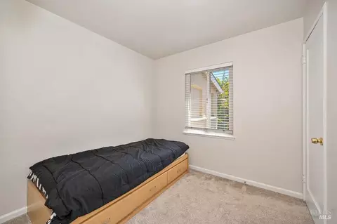 Bedroom - 209 Alhambra Ave, Vallejo, CA 94591 photo 1 of 10