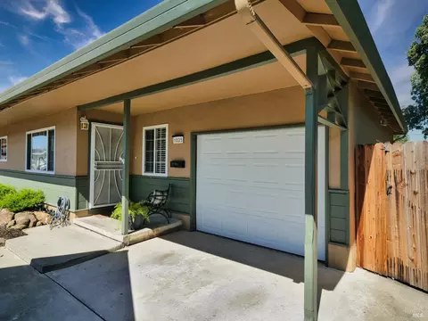 Exterior - 1025 E Tennessee Ct, Fairfield, CA 94533 photo 2 of 7