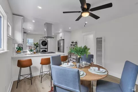 Dining - 205 14th St, Vallejo, CA 94590 photo 1 of 2