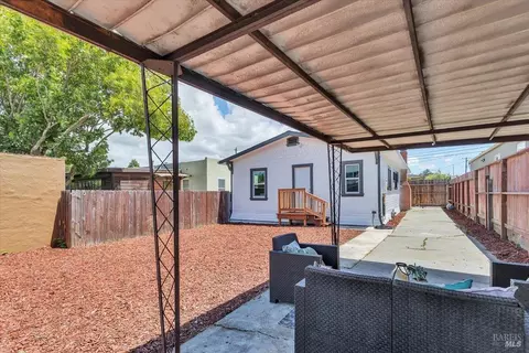 Exterior - 205 14th St, Vallejo, CA 94590 photo 3 of 4