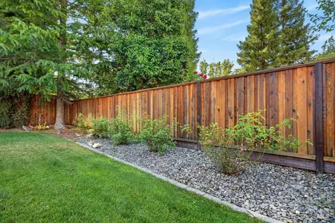 Exterior - 1650 Fulmor Dr, Dixon, CA 95620 photo 14 of 15