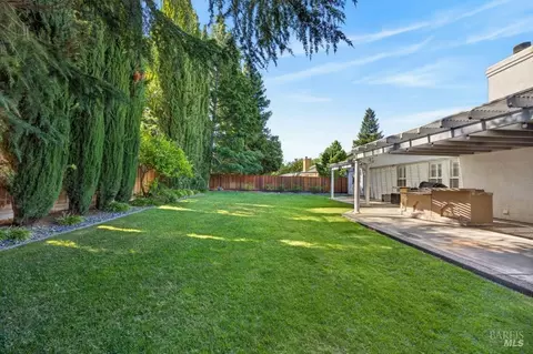 Exterior - 1650 Fulmor Dr, Dixon, CA 95620 photo 9 of 15