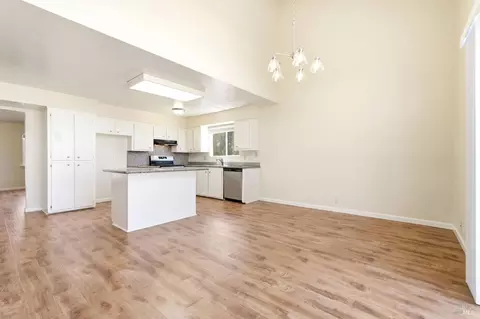 2269 Emerson Pl, Fairfield, CA 94533 photo 14