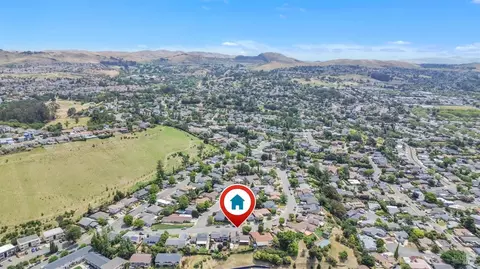 View/Area - 125 Skyway Dr, Vallejo, CA 94591 photo 5 of 6