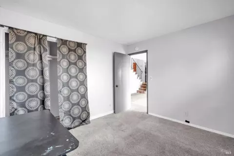 Bedroom - 125 Skyway Dr, Vallejo, CA 94591 photo 5 of 5