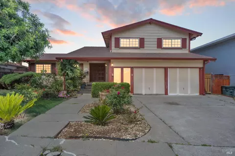 Exterior - 125 Skyway Dr, Vallejo, CA 94591 photo 1 of 8