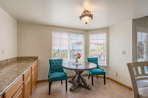 Dining - 358 Brighton Dr, Vallejo, CA 94591 photo 1 of 2