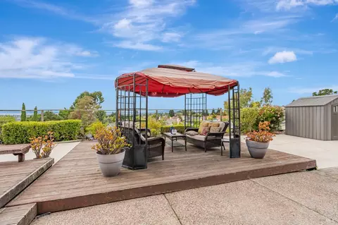 Exterior - 358 Brighton Dr, Vallejo, CA 94591 photo 4 of 9