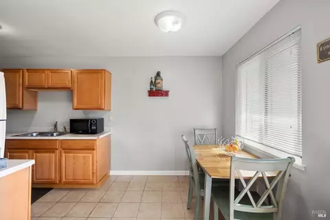 Dining - 715 Drake Ave, Sausalito, CA 94965 photo 1 of 1