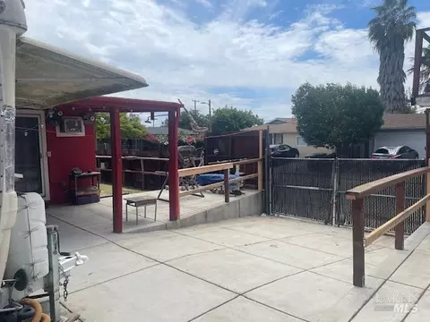 301 Sawyer St, Vallejo, CA 94589 photo 4