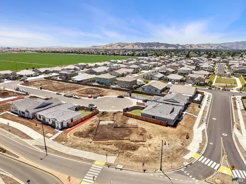 View/Area - 948 Carroll Way, Vacaville, CA 95687 photo 12 of 15