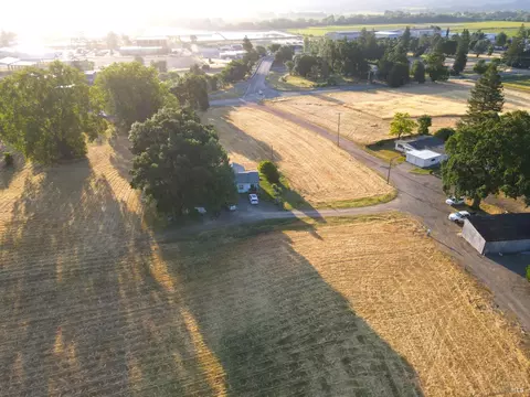 View/Area - 3200 S State St, Ukiah, CA 95482 photo 7 of 14