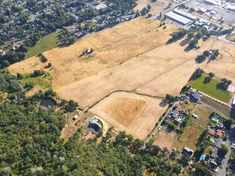 View/Area - 3200 S State St, Ukiah, CA 95482 photo 10 of 14