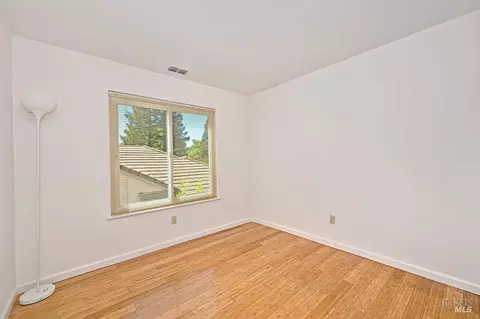 Bedroom - 281 Silver Eagle Way, Vacaville, CA 95688 photo 2 of 4