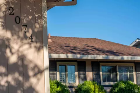 Exterior - 2074 Aragon Ct, Napa, CA 94559 photo 6 of 18