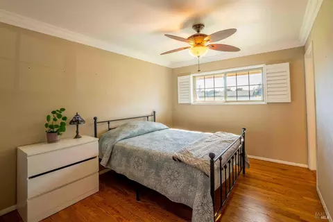 Bedroom - 2074 Aragon Ct, Napa, CA 94559 photo 3 of 4