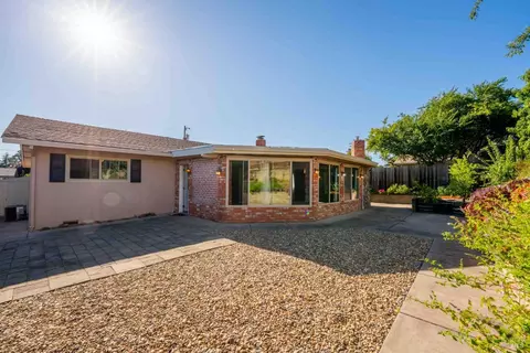 Exterior - 2074 Aragon Ct, Napa, CA 94559 photo 11 of 18