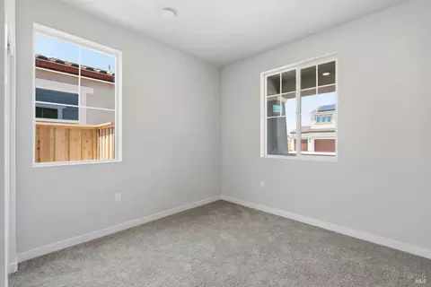 Bedroom - 324 Shaker Dr, Vacaville, CA 95687 photo 1 of 6