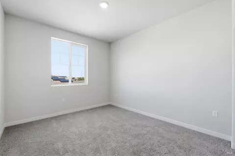 Bedroom - 324 Shaker Dr, Vacaville, CA 95687 photo 3 of 6