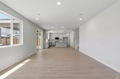 Living - 324 Shaker Dr, Vacaville, CA 95687 photo 2 of 2