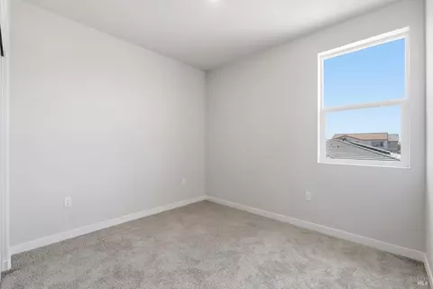 Bedroom - 324 Shaker Dr, Vacaville, CA 95687 photo 4 of 6