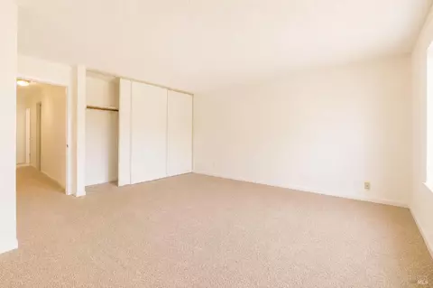 Bedroom - 101 Stonewood Ct, Vallejo, CA 94591 photo 8 of 8