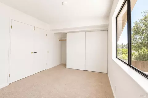 Bedroom - 101 Stonewood Ct, Vallejo, CA 94591 photo 2 of 8