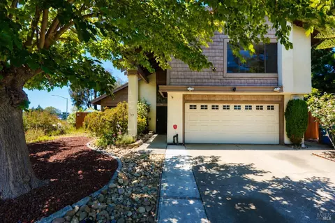 Exterior - 101 Stonewood Ct, Vallejo, CA 94591 photo 4 of 5