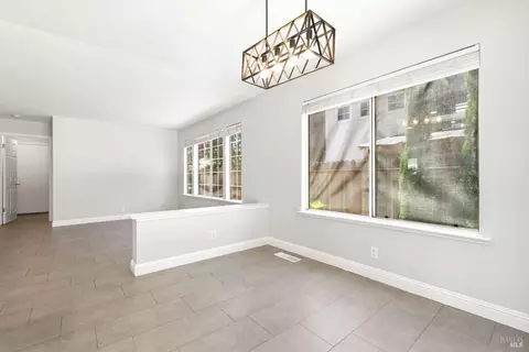 Dining - 413 Rolling Oak Dr, Vacaville, CA 95688 photo 1 of 1