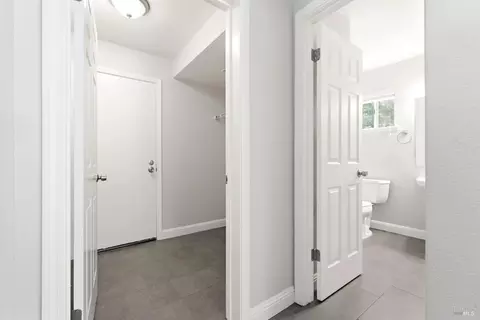 Entry Way - 413 Rolling Oak Dr, Vacaville, CA 95688 photo 4 of 6