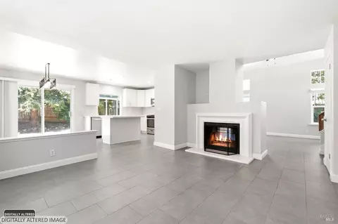Living - 413 Rolling Oak Dr, Vacaville, CA 95688 photo 5 of 9