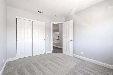 Bedroom - 413 Rolling Oak Dr, Vacaville, CA 95688 photo 6 of 6