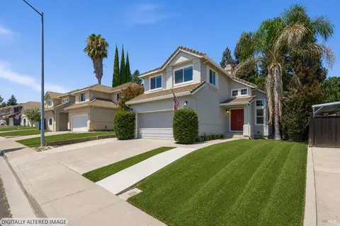 Exterior - 413 Rolling Oak Dr, Vacaville, CA 95688 photo 2 of 4
