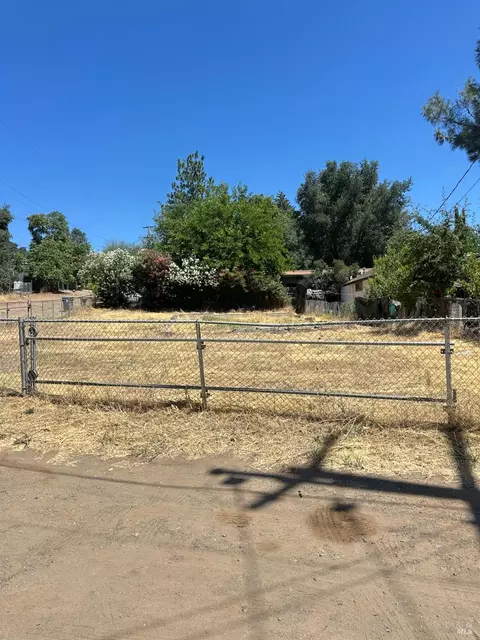 4732 W 40th St, Clearlake, CA 95422 photo 3