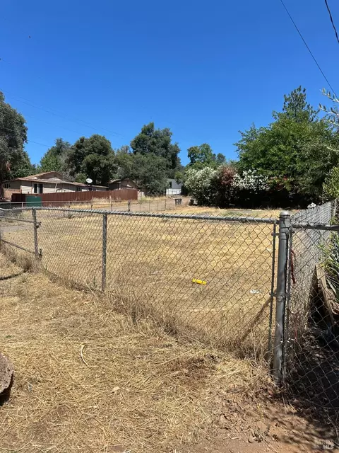 4732 W 40th St, Clearlake, CA 95422 photo 4